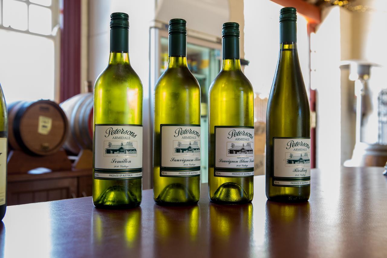 Petersons Armidale Winery And Guesthouse Eksteriør billede